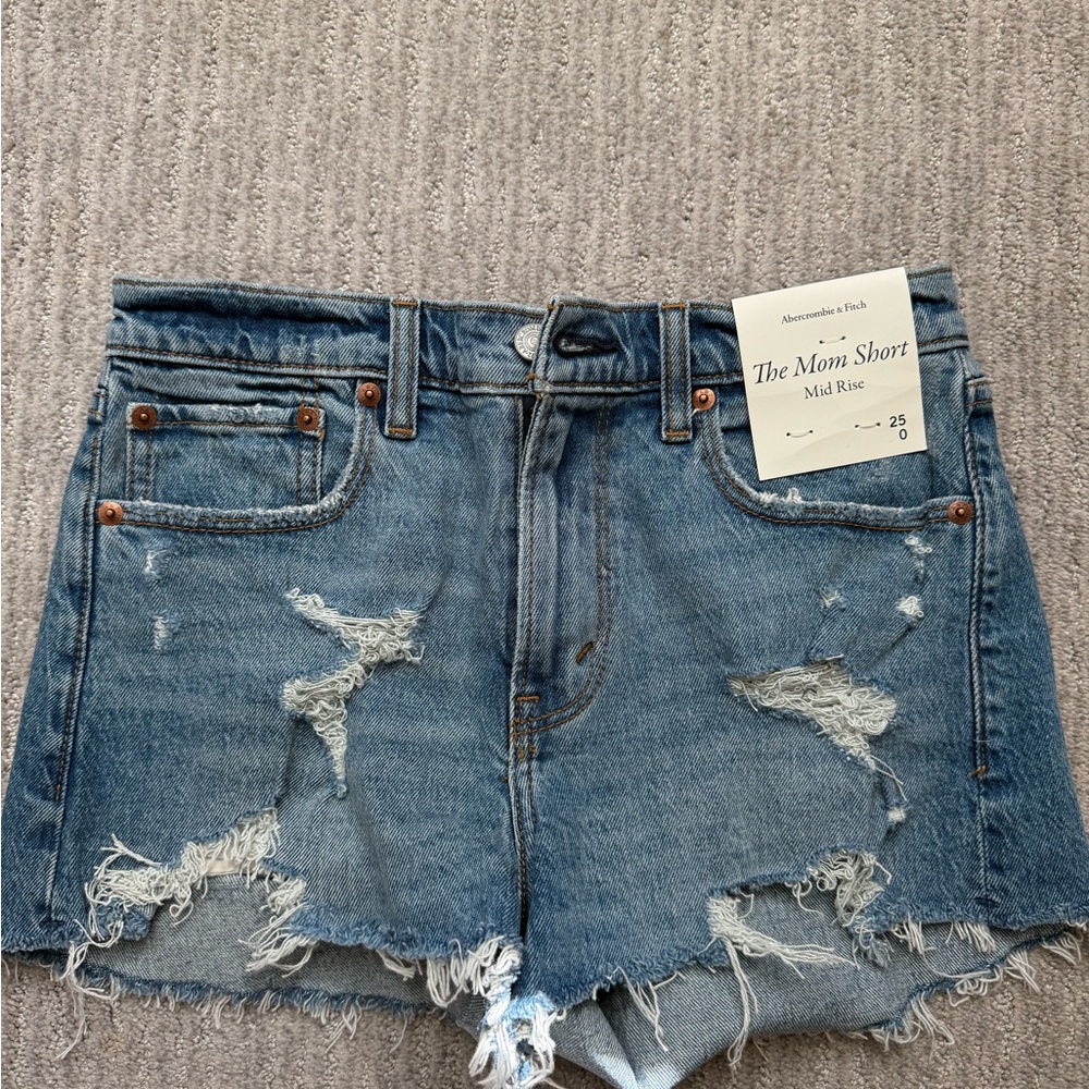 Abercrombie & Fitch Mid Rise The Mom Shorts